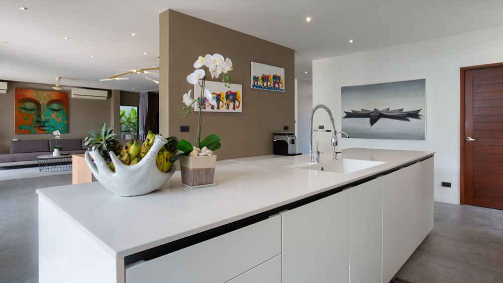 Villa Thansamaay - Well appointed kitchen